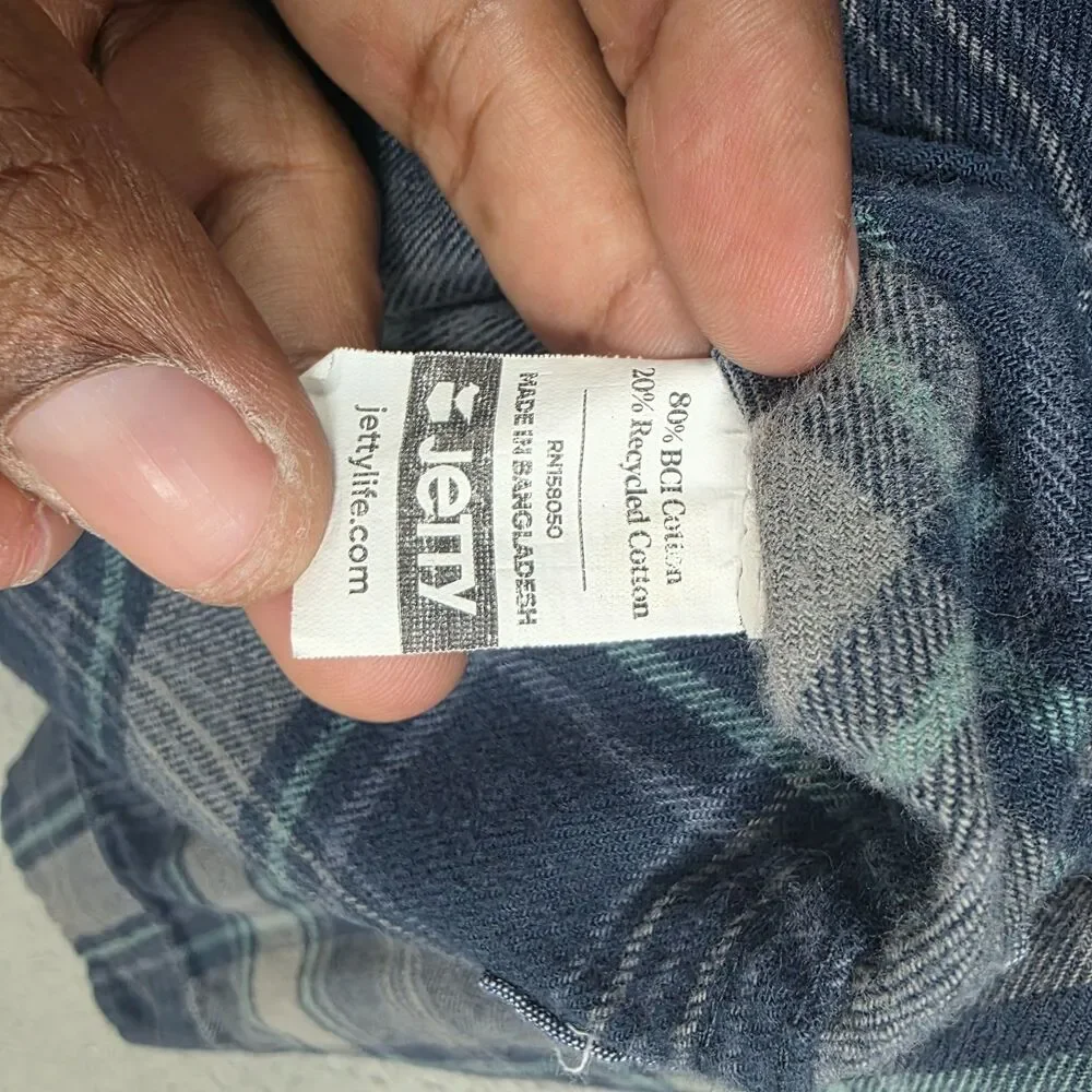 Jetty Men's Blue Plaid Flannel Size L